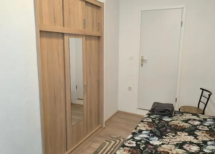 Ema Apartment