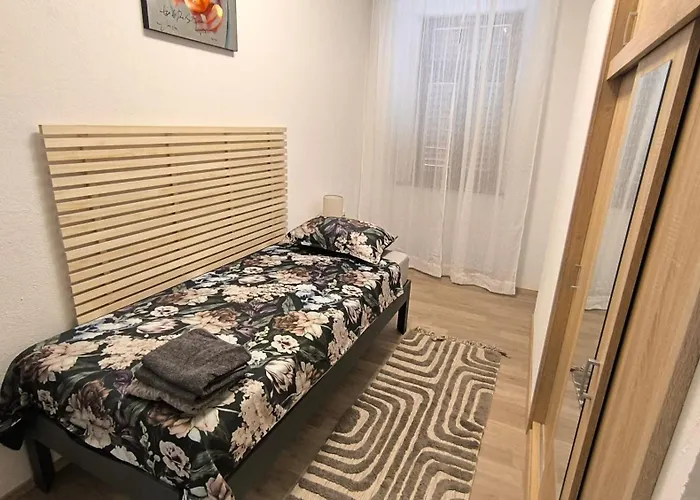 Ema Apartment